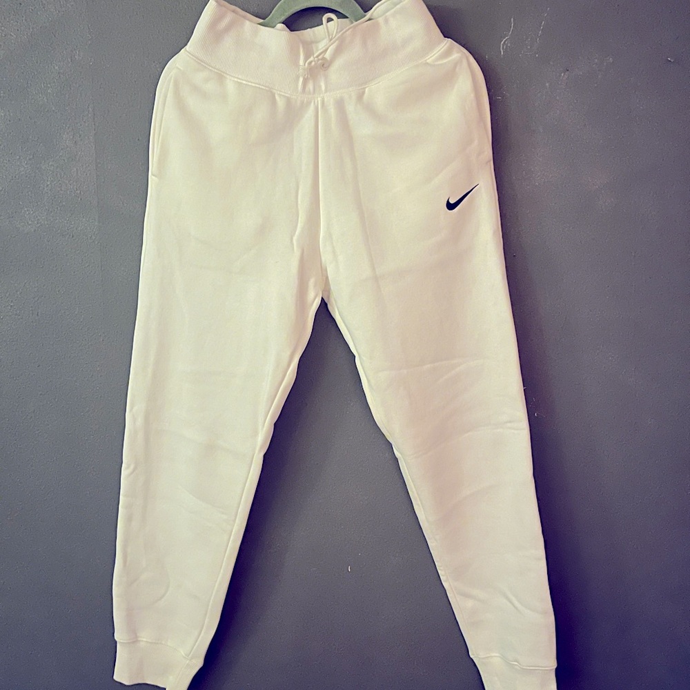 Small Nike Cream Sweatpants